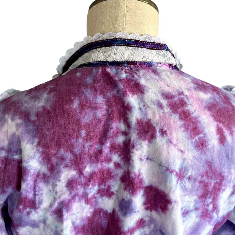 Womens Top Medium Tie Dye Purple Long Sleeve Button Up Western Style Lace Trim - Picture 6 of 8